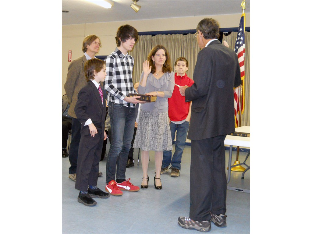 nancySwearingIn